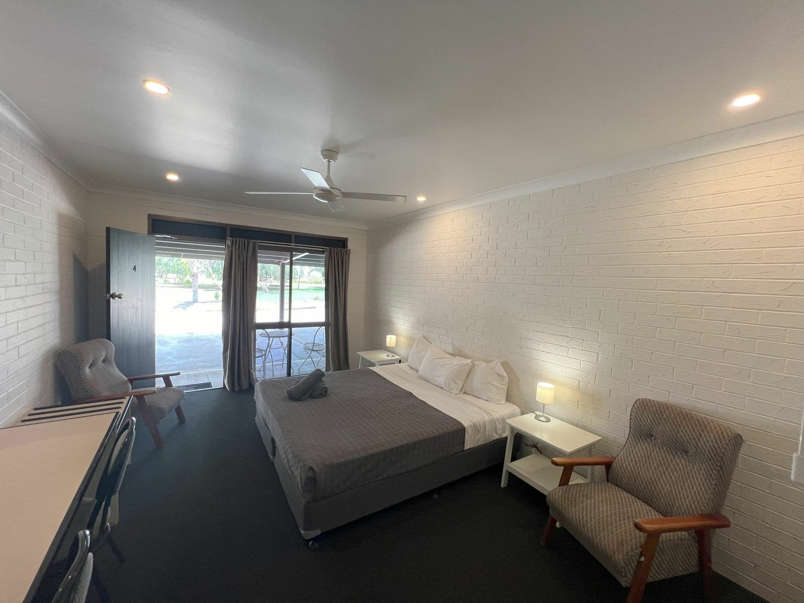 Longreach accommodation
